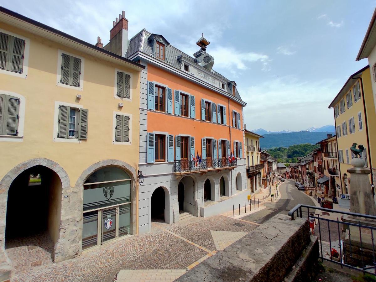 Le Belvedere : Chambres Et Table D'Hotes Montmélian Eksteriør billede